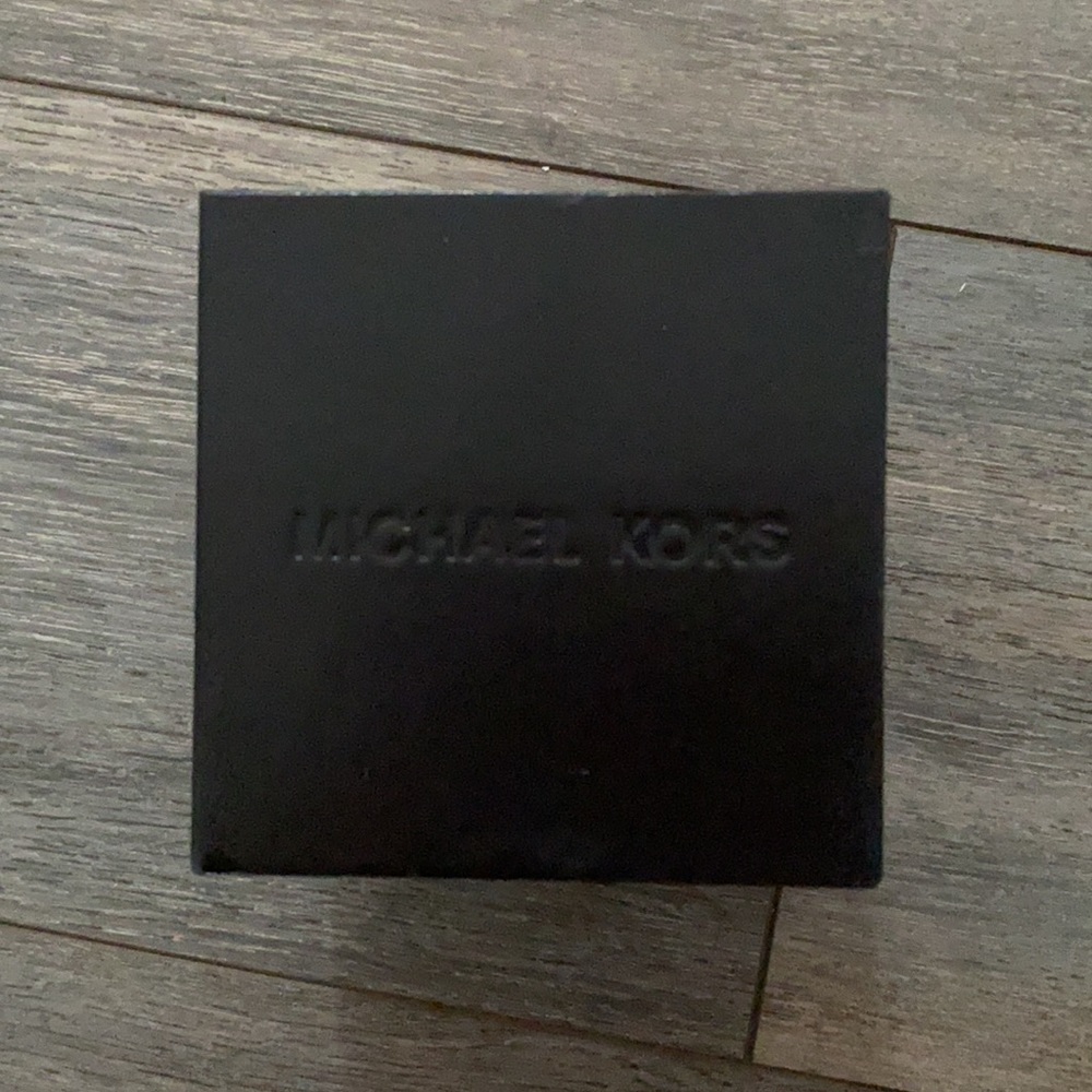MICHAEL KORS WATCH - Picture 7 of 11